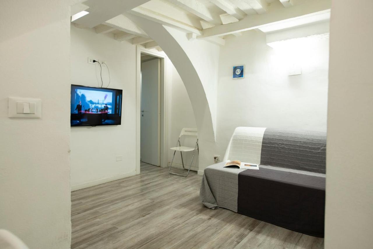 Un Bacio A Apartamento *